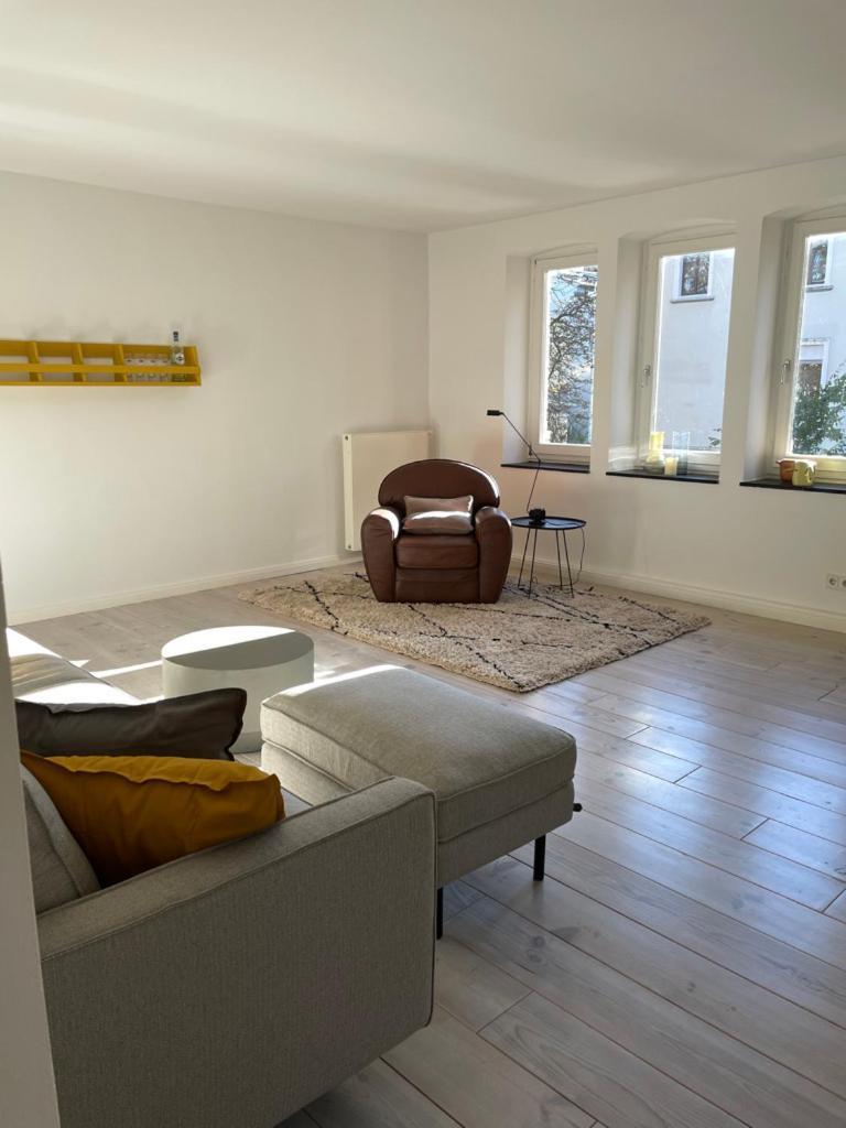 Апартаменты Haus Mit Tuermchen Золинген Экстерьер фото